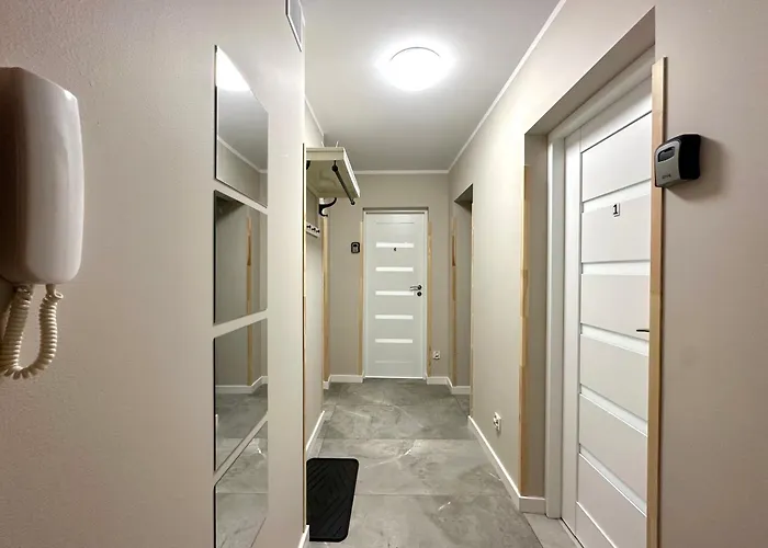 Mmrent Meadow Гданьск